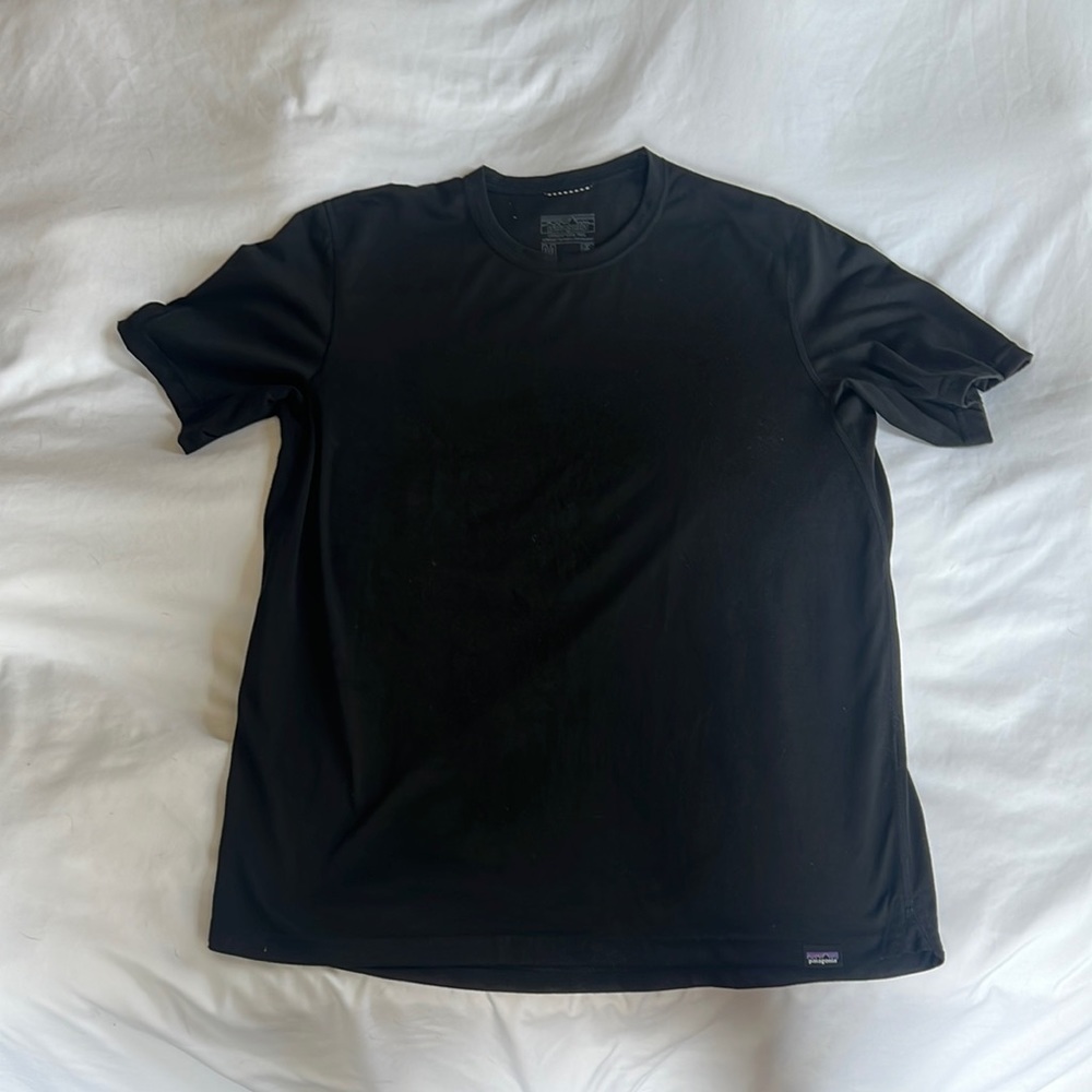 Men’s black Patagonia T-shirt - Medium